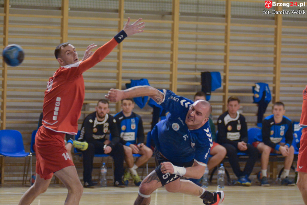 Rzuty karne na korzyść Tęczy. Olimp z jednym punktem