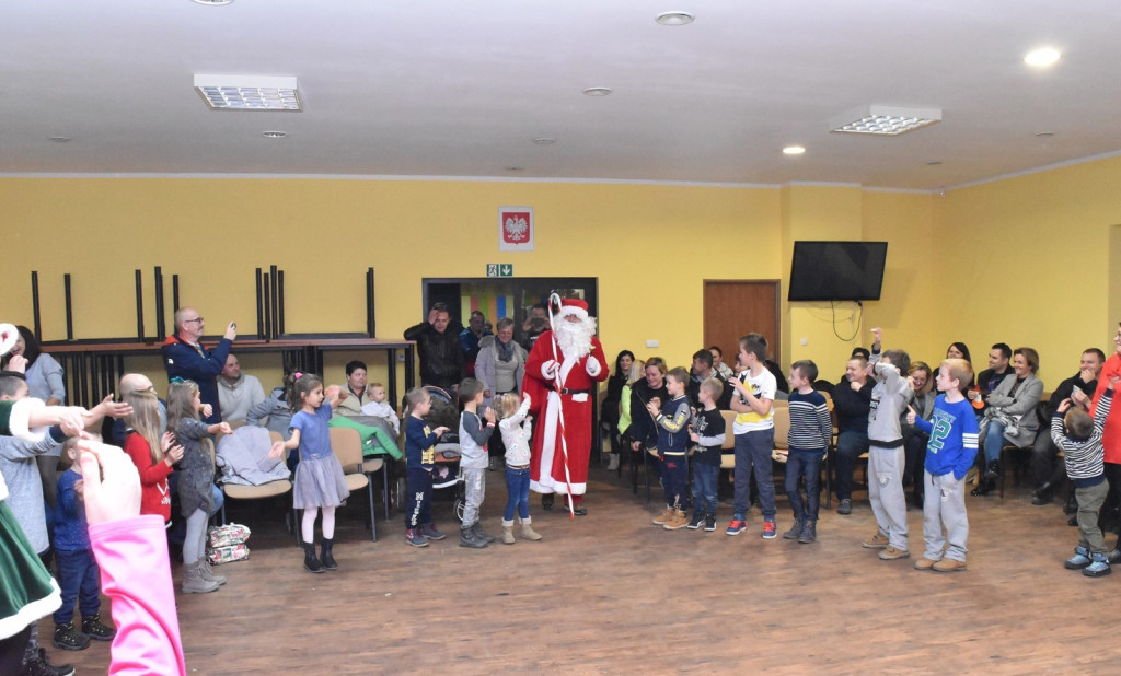 Zabawa mikołajkowa w Szydłowicach