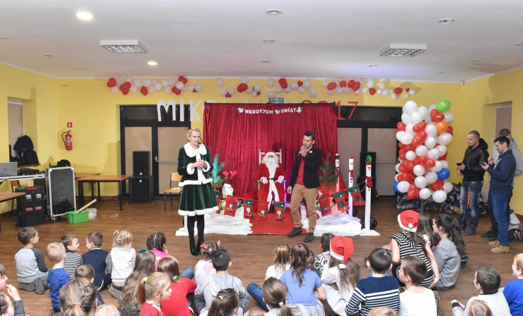 Zabawa mikołajkowa w Szydłowicach
