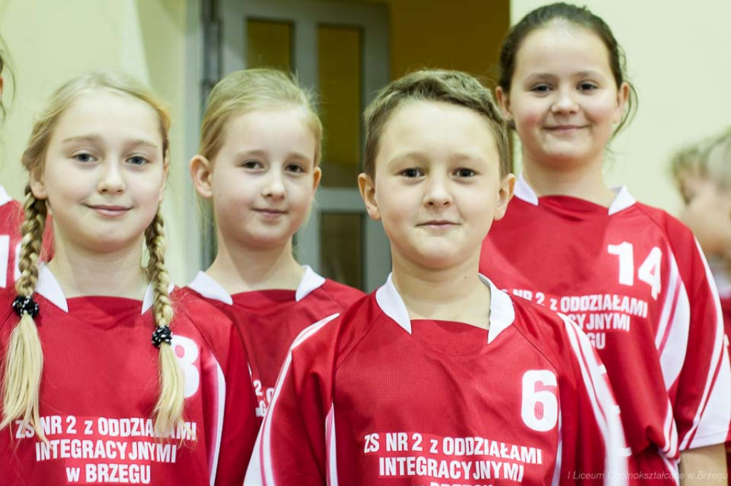 Mikołajki na sportowo w I LO w Brzegu