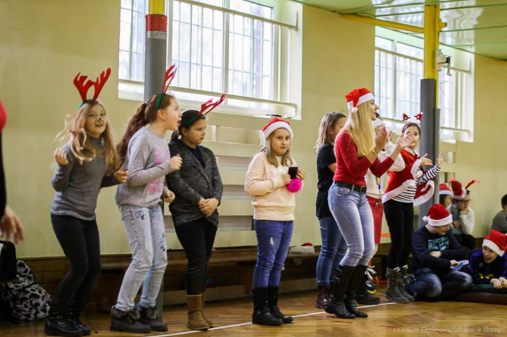 Mikołajki na sportowo w I LO w Brzegu
