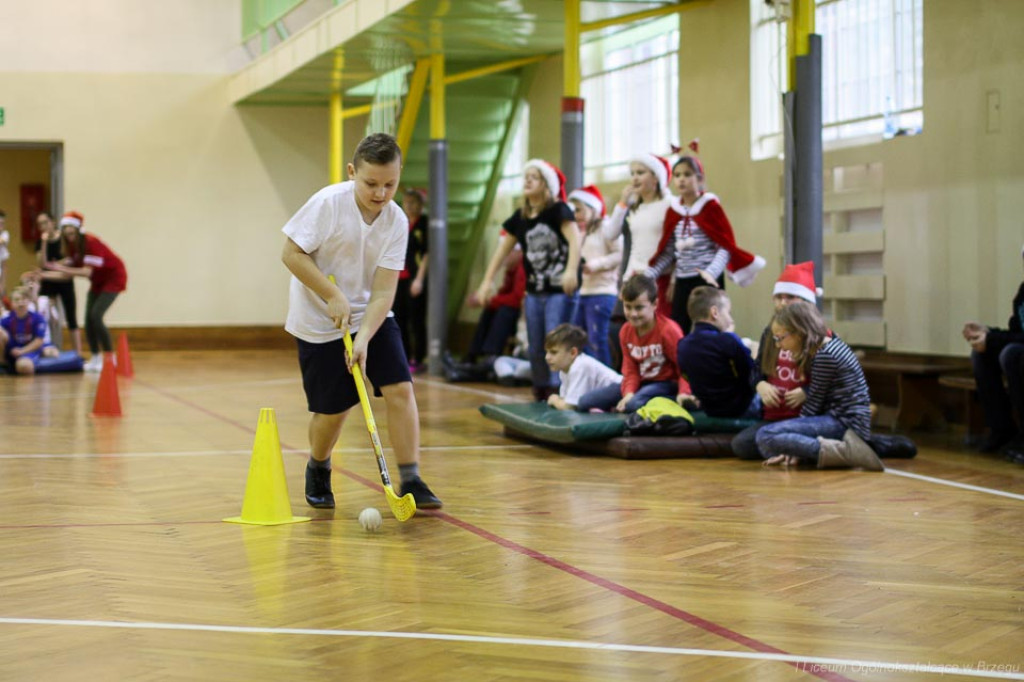Mikołajki na sportowo w I LO w Brzegu