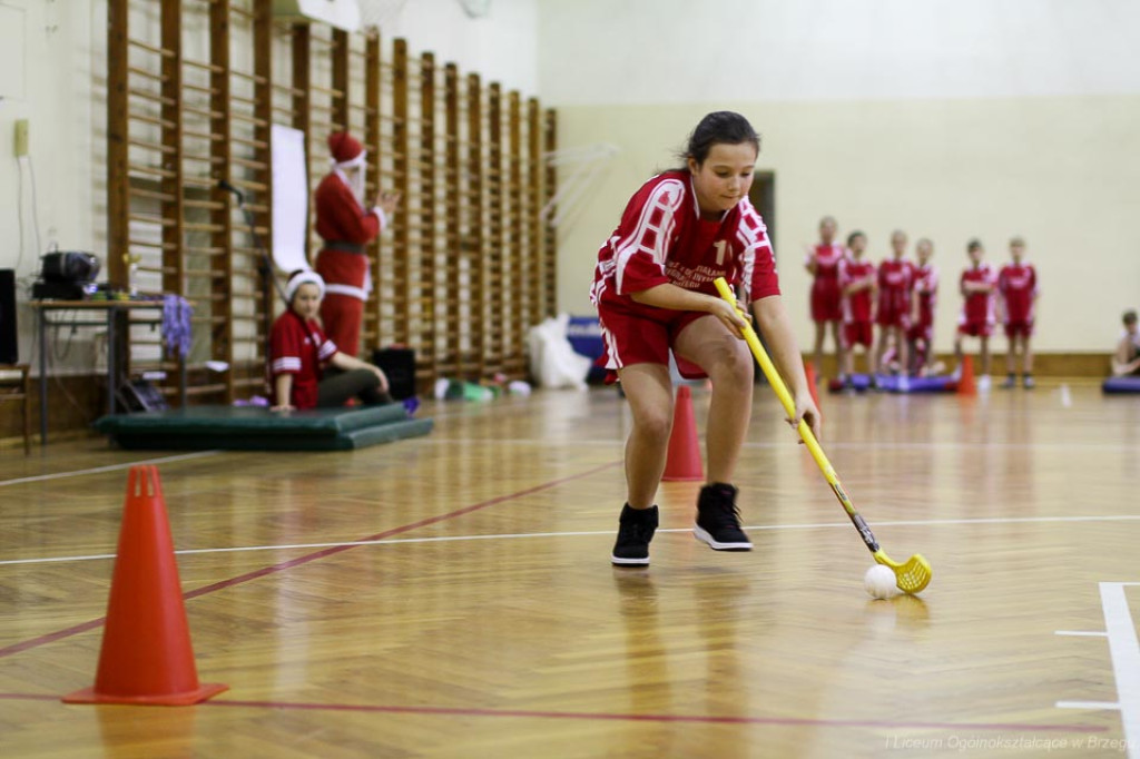 Mikołajki na sportowo w I LO w Brzegu