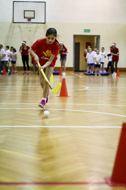 Mikołajki na sportowo w I LO w Brzegu