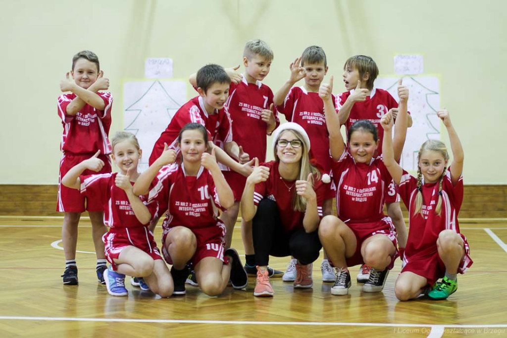 Mikołajki na sportowo w I LO w Brzegu