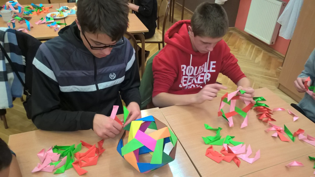 Wieczór z matematyką w Publicznej Szkole Podstawowej w Lewinie Brzeskim