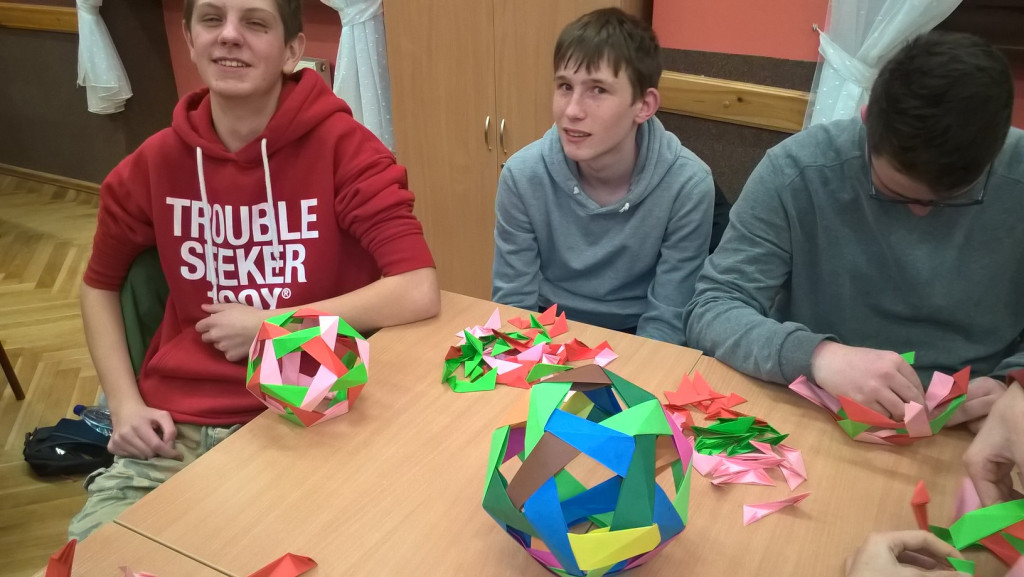 Wieczór z matematyką w Publicznej Szkole Podstawowej w Lewinie Brzeskim