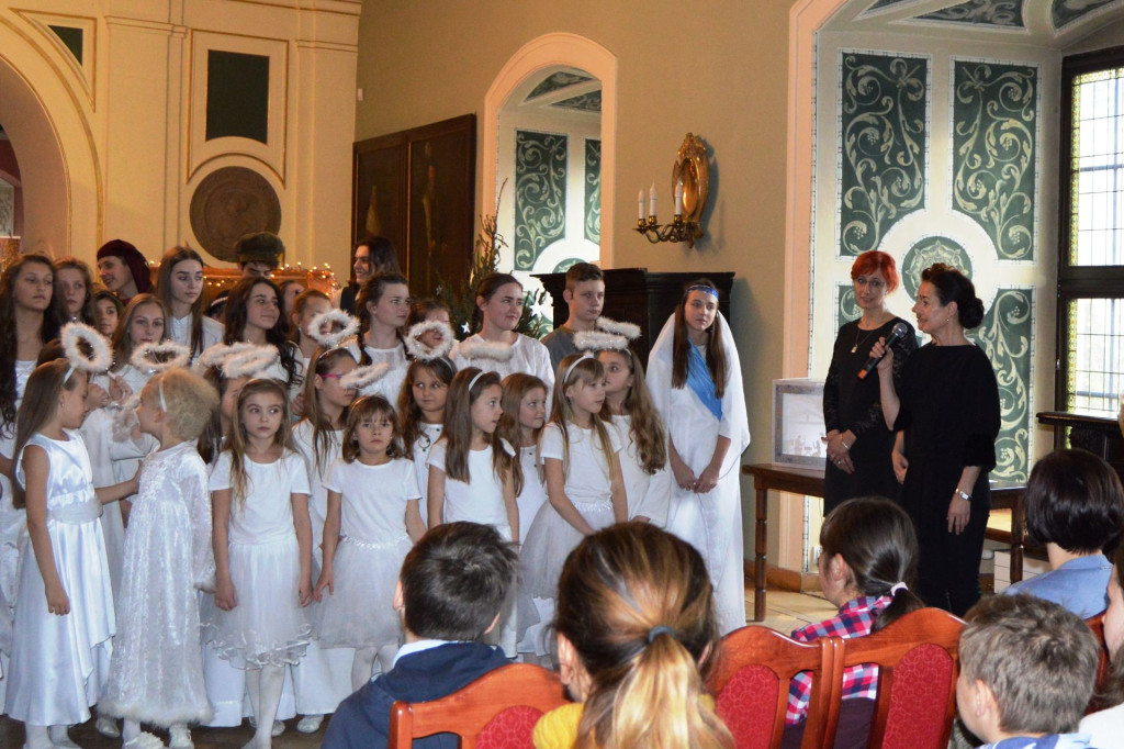 Jasełka na Zamku Piastów Śląskich w wykonaniu uczniów PSP nr 1