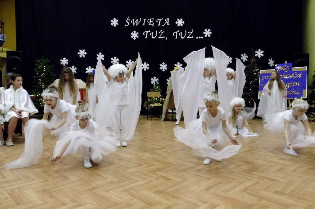 Bóg przychodzi w każdym człowieku - świątecznie w Ósemce