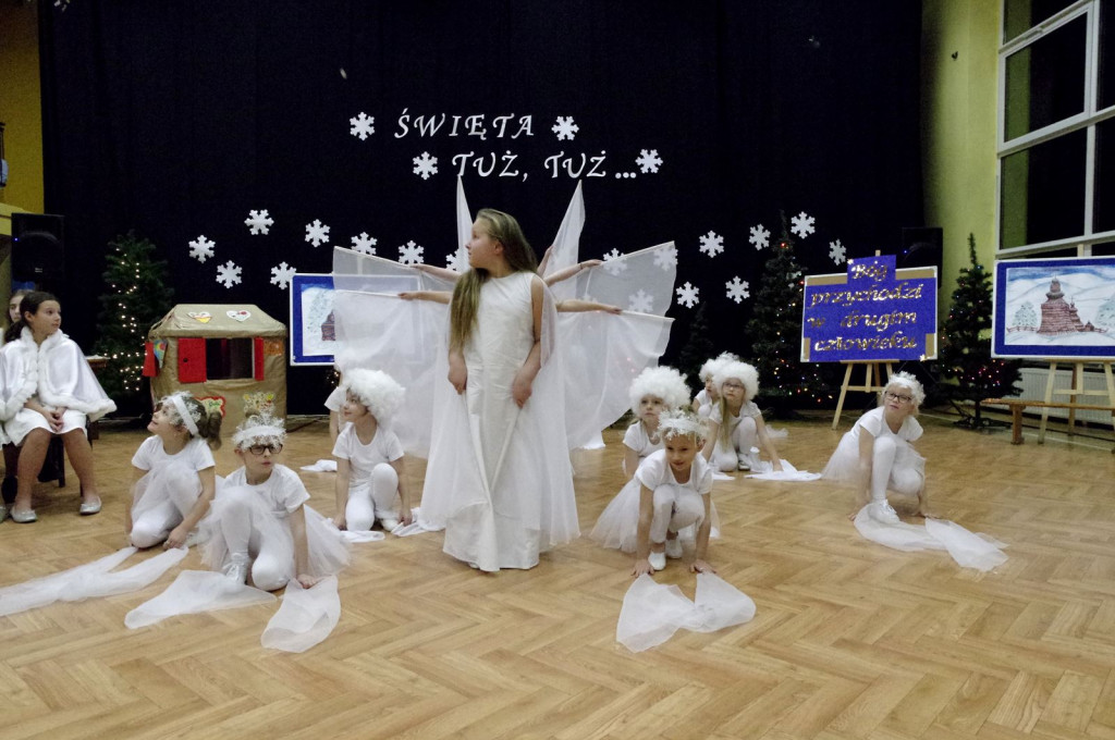 Bóg przychodzi w każdym człowieku - świątecznie w Ósemce