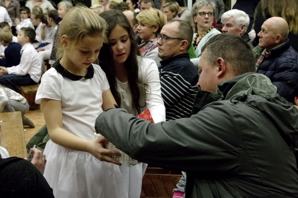 Bóg przychodzi w każdym człowieku - świątecznie w Ósemce