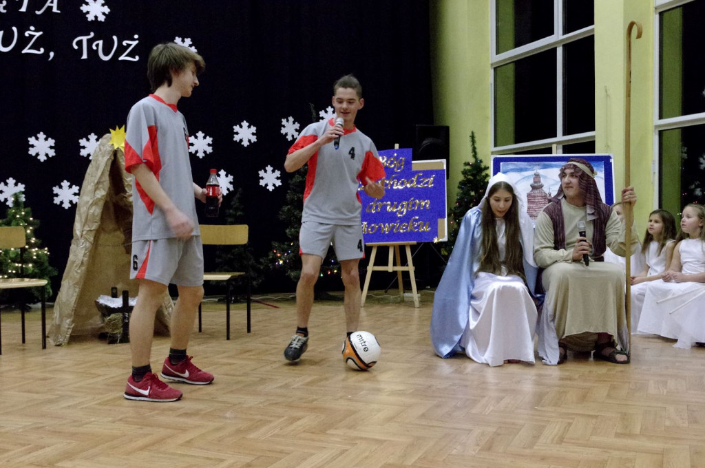 Bóg przychodzi w każdym człowieku - świątecznie w Ósemce