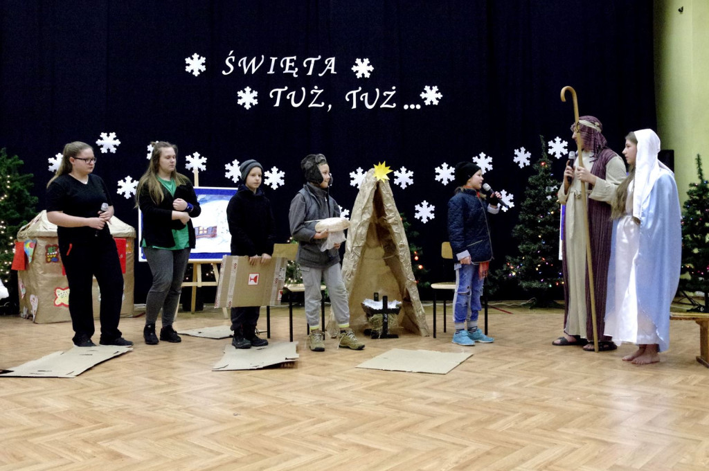 Bóg przychodzi w każdym człowieku - świątecznie w Ósemce
