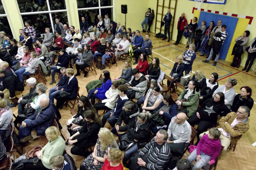 Bóg przychodzi w każdym człowieku - świątecznie w Ósemce