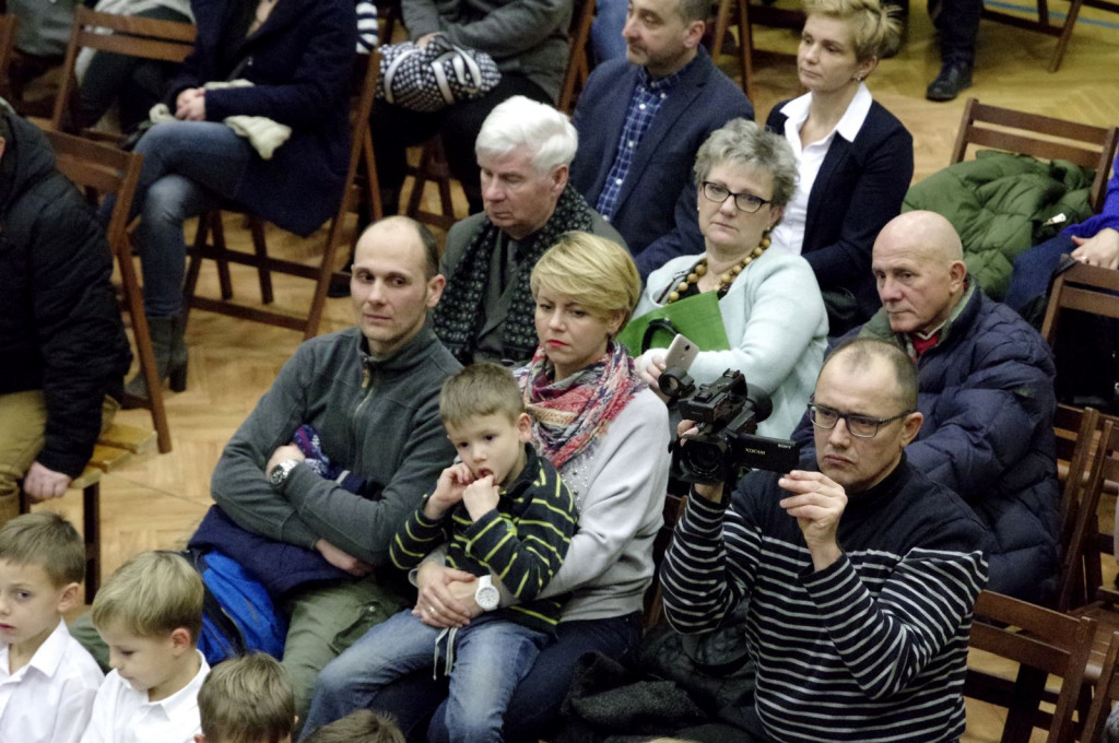 Bóg przychodzi w każdym człowieku - świątecznie w Ósemce