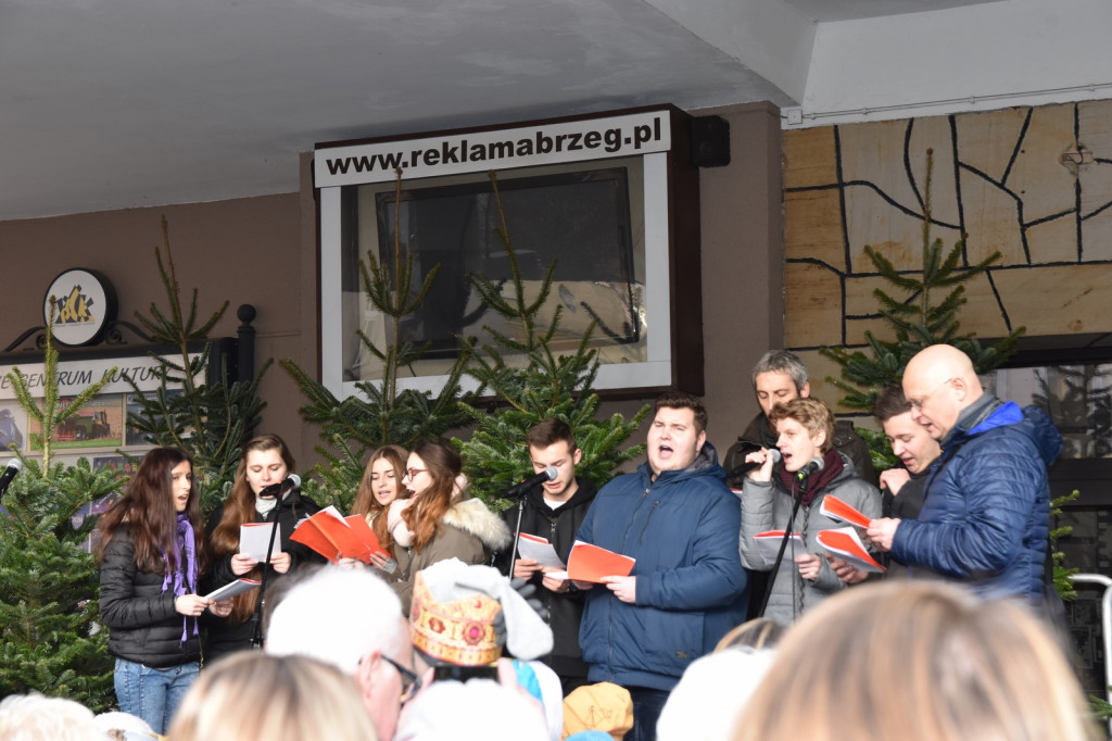 V Orszak Trzech Króli w Brzegu [fotorelacja]