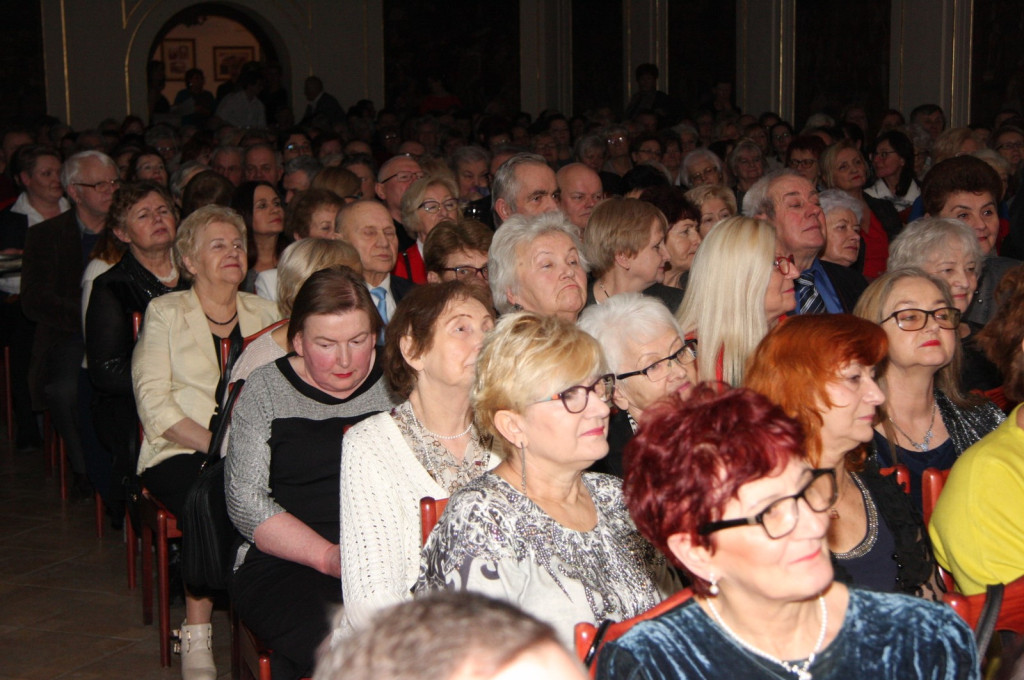 Koncert Noworoczny w zamkowych salach. Z szampanem, toastem i życzeniami