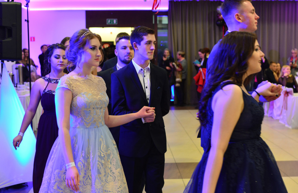 Studniówki 2018: Bal maturalny Zespołu Szkół Ekonomicznych w Brzegu [fotogaleria]
