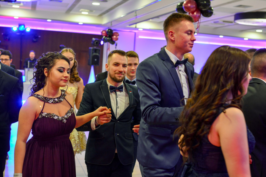 Studniówki 2018: Bal maturalny Zespołu Szkół Ekonomicznych w Brzegu [fotogaleria]
