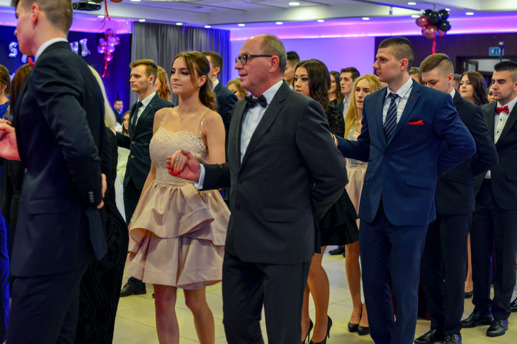 Studniówki 2018: Bal maturalny Zespołu Szkół Ekonomicznych w Brzegu [fotogaleria]