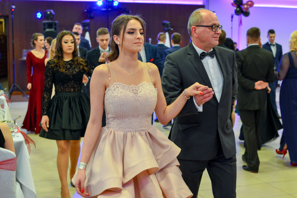 Studniówki 2018: Bal maturalny Zespołu Szkół Ekonomicznych w Brzegu [fotogaleria]
