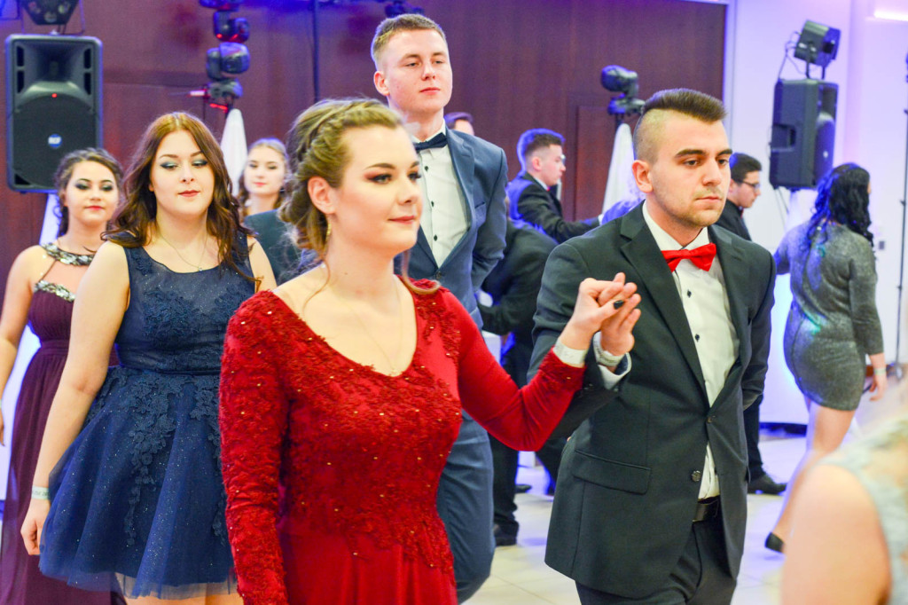 Studniówki 2018: Bal maturalny Zespołu Szkół Ekonomicznych w Brzegu [fotogaleria]
