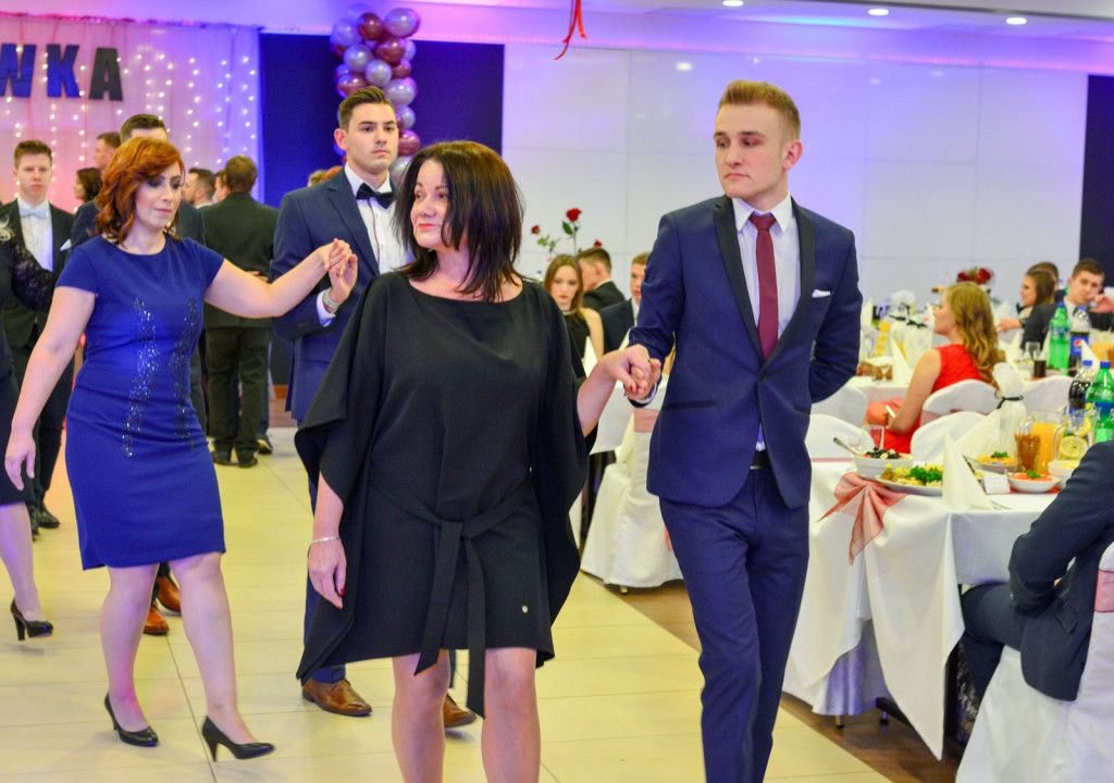 Studniówki 2018: Bal maturalny Zespołu Szkół Ekonomicznych w Brzegu [fotogaleria]