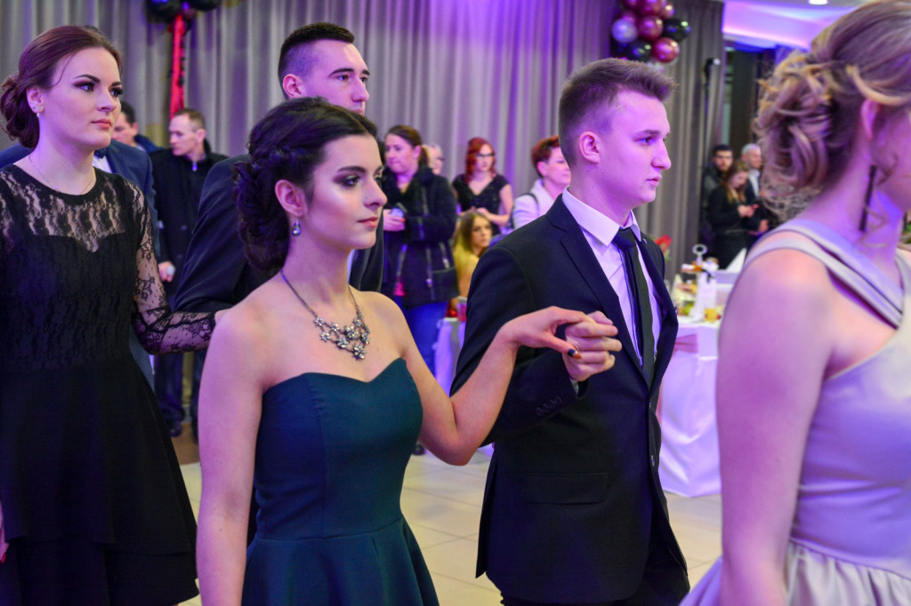 Studniówki 2018: Bal maturalny Zespołu Szkół Ekonomicznych w Brzegu [fotogaleria]