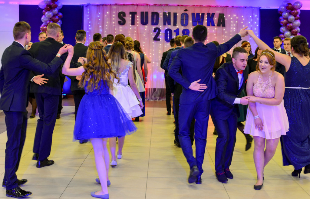 Studniówki 2018: Bal maturalny Zespołu Szkół Ekonomicznych w Brzegu [fotogaleria]