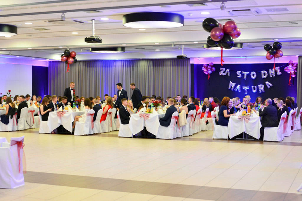 Studniówki 2018: Bal maturalny Zespołu Szkół Ekonomicznych w Brzegu [fotogaleria]