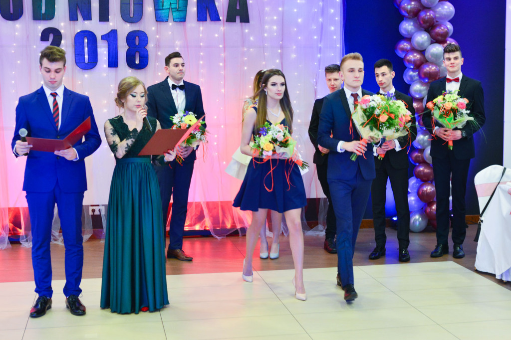 Studniówki 2018: Bal maturalny Zespołu Szkół Ekonomicznych w Brzegu [fotogaleria]