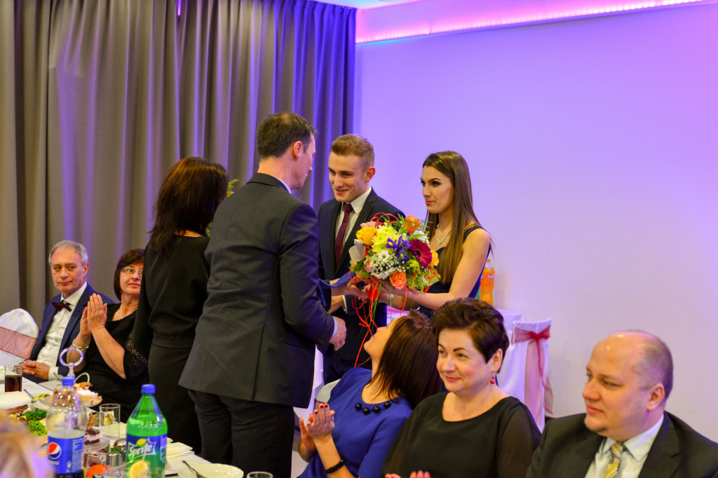 Studniówki 2018: Bal maturalny Zespołu Szkół Ekonomicznych w Brzegu [fotogaleria]