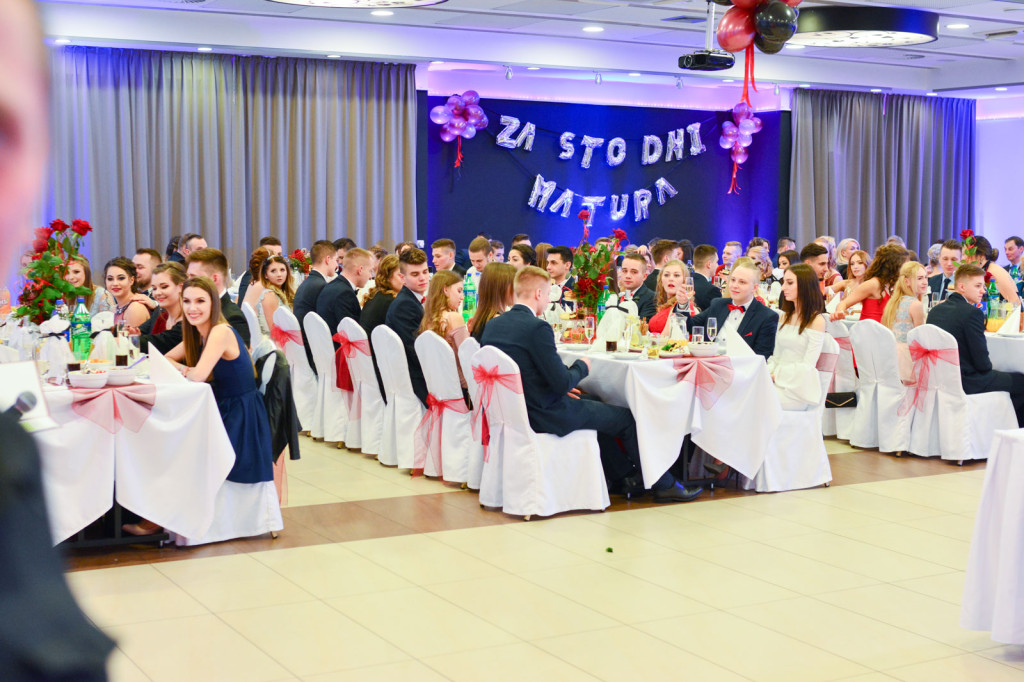 Studniówki 2018: Bal maturalny Zespołu Szkół Ekonomicznych w Brzegu [fotogaleria]