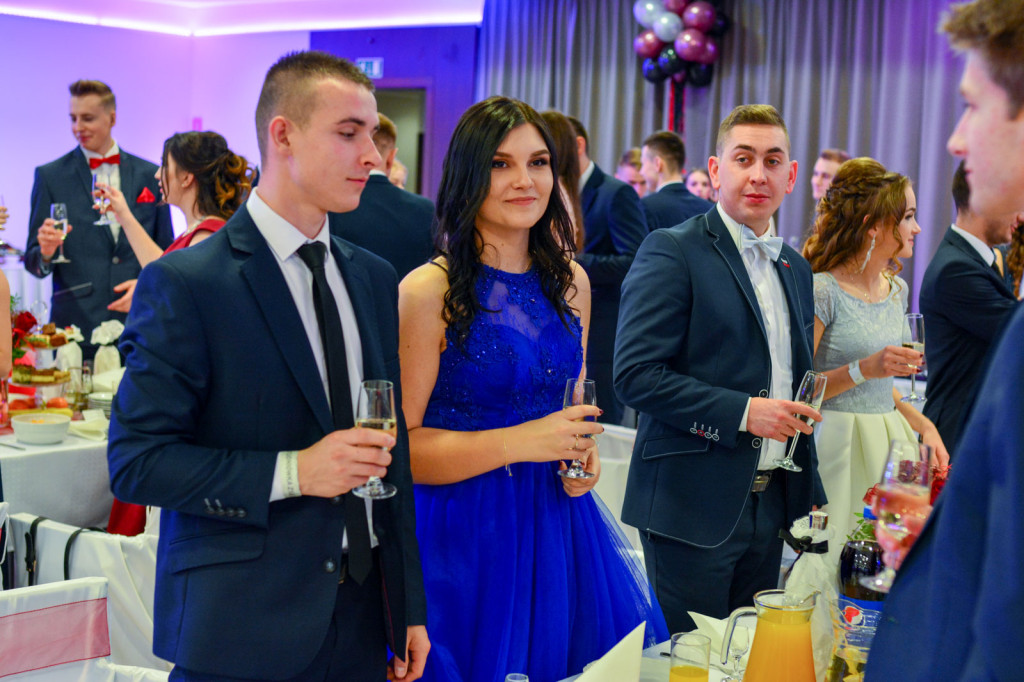 Studniówki 2018: Bal maturalny Zespołu Szkół Ekonomicznych w Brzegu [fotogaleria]