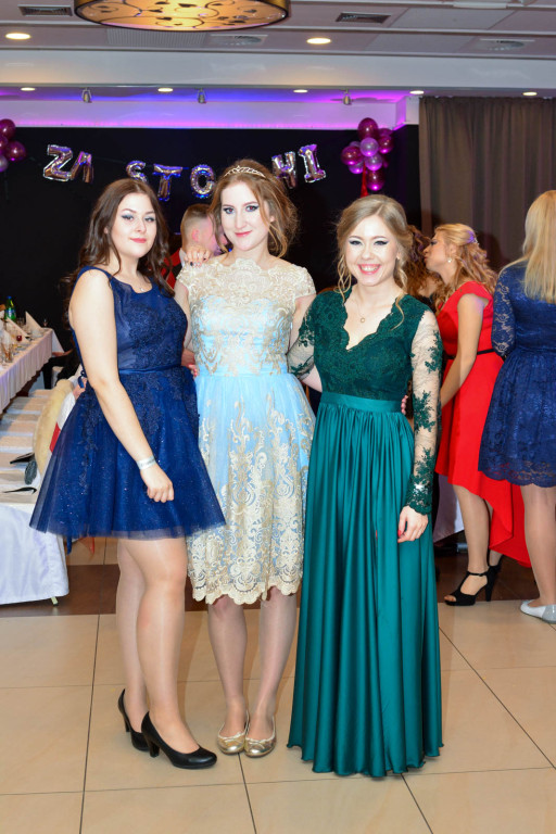 Studniówki 2018: Bal maturalny Zespołu Szkół Ekonomicznych w Brzegu [fotogaleria]
