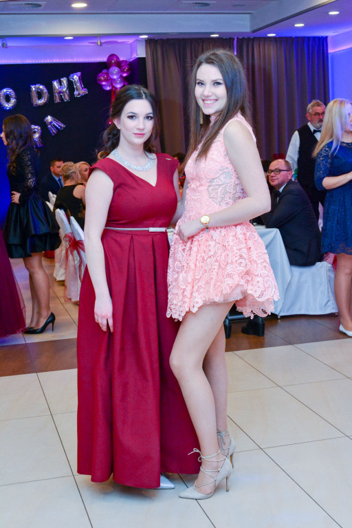 Studniówki 2018: Bal maturalny Zespołu Szkół Ekonomicznych w Brzegu [fotogaleria]