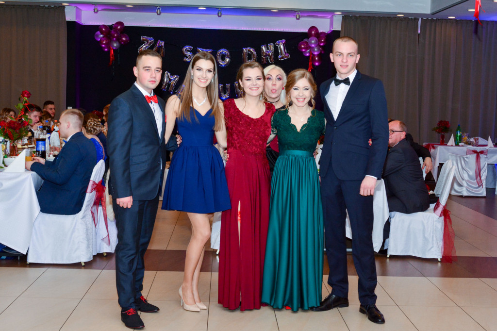 Studniówki 2018: Bal maturalny Zespołu Szkół Ekonomicznych w Brzegu [fotogaleria]