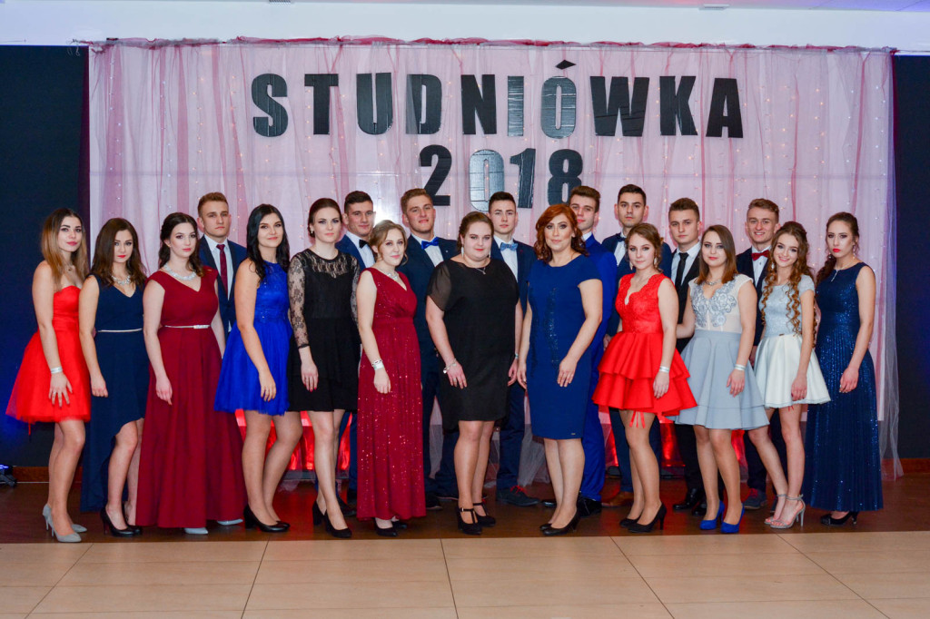 Studniówki 2018: Bal maturalny Zespołu Szkół Ekonomicznych w Brzegu [fotogaleria]