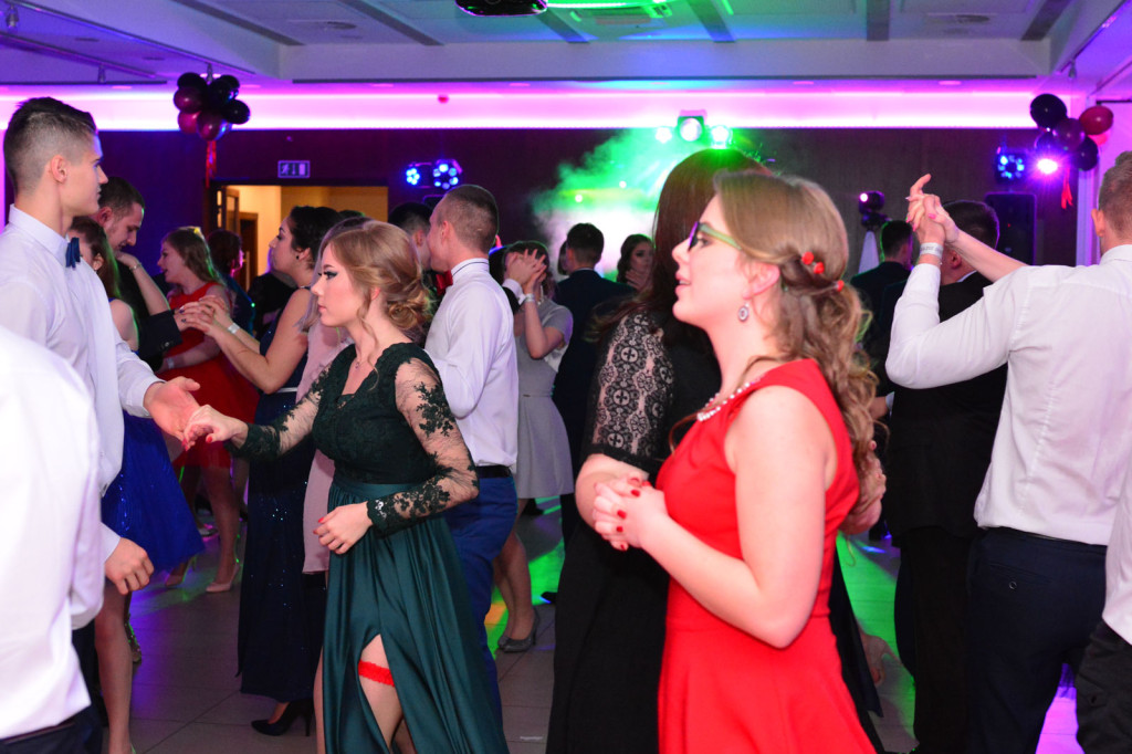 Studniówki 2018: Bal maturalny Zespołu Szkół Ekonomicznych w Brzegu [fotogaleria]