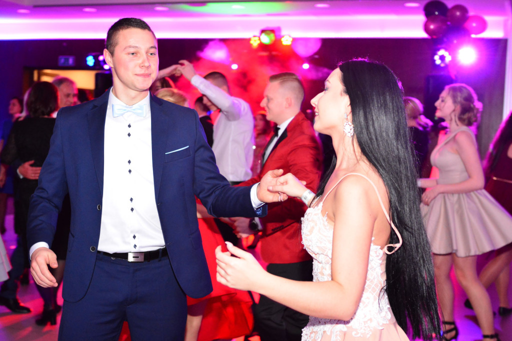 Studniówki 2018: Bal maturalny Zespołu Szkół Ekonomicznych w Brzegu [fotogaleria]