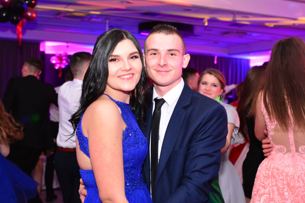 Studniówki 2018: Bal maturalny Zespołu Szkół Ekonomicznych w Brzegu [fotogaleria]