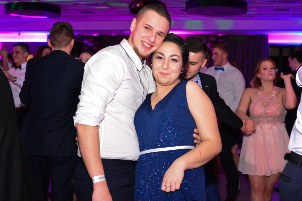 Studniówki 2018: Bal maturalny Zespołu Szkół Ekonomicznych w Brzegu [fotogaleria]