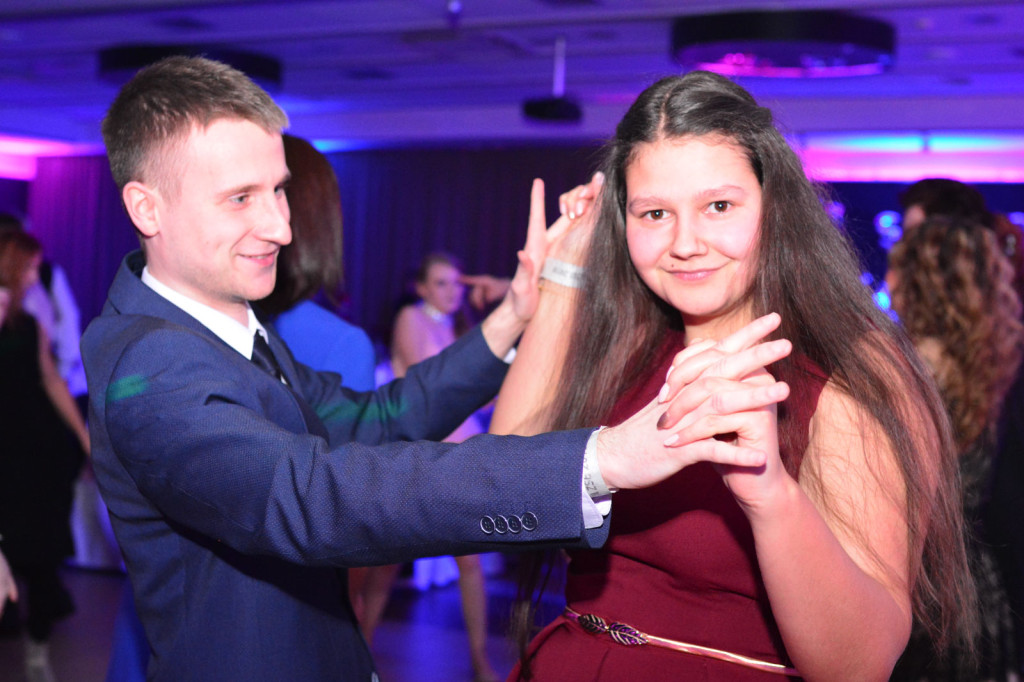 Studniówki 2018: Bal maturalny Zespołu Szkół Ekonomicznych w Brzegu [fotogaleria]