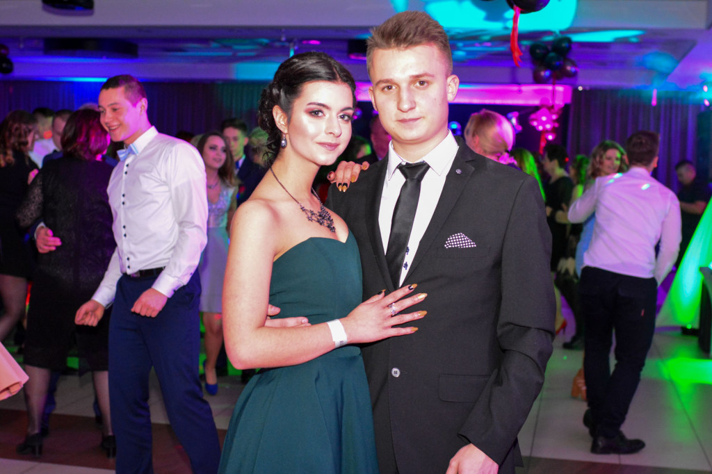 Studniówki 2018: Bal maturalny Zespołu Szkół Ekonomicznych w Brzegu [fotogaleria]