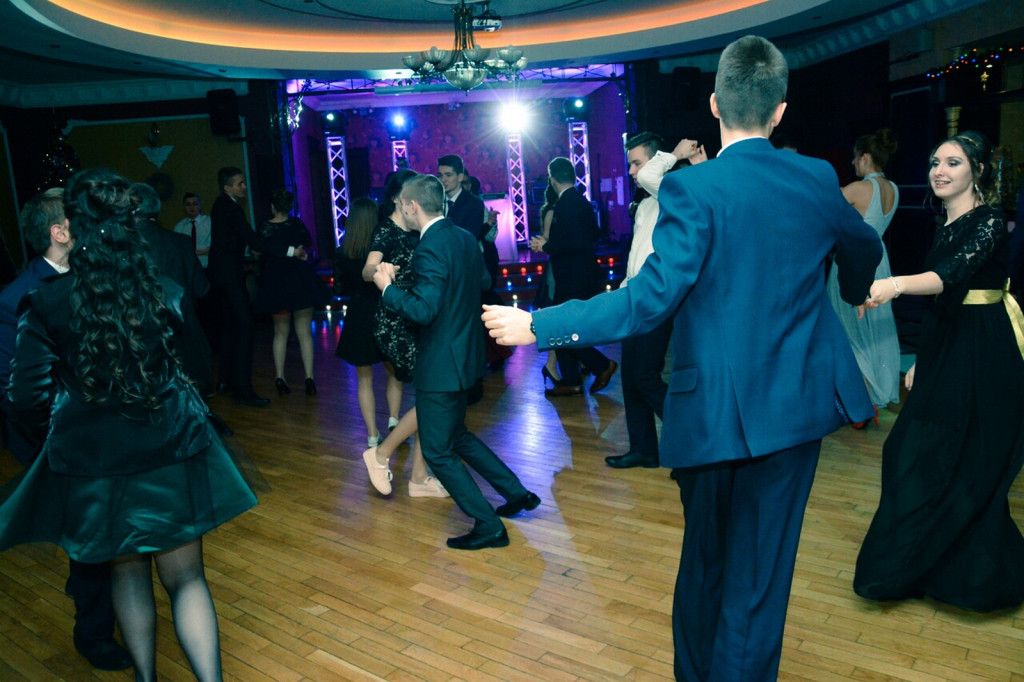 Studniówki 2018: Bal maturalny II Liceum Ogólnokształcącego w Brzegu [fotorelacja]