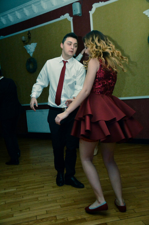 Studniówki 2018: Bal maturalny II Liceum Ogólnokształcącego w Brzegu [fotorelacja]