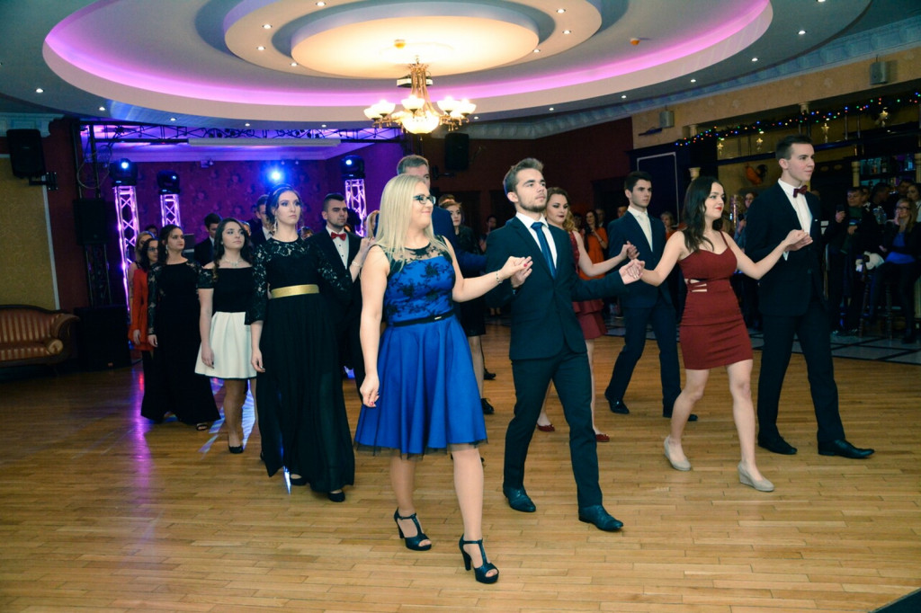 Studniówki 2018: Bal maturalny II Liceum Ogólnokształcącego w Brzegu [fotorelacja]
