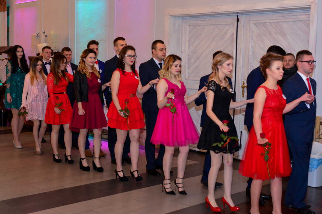 Studniówki 2018: Bal maturalny Zespół Szkół Centrum Kształcenia Praktycznego w Grodkowie [fotorelacja]