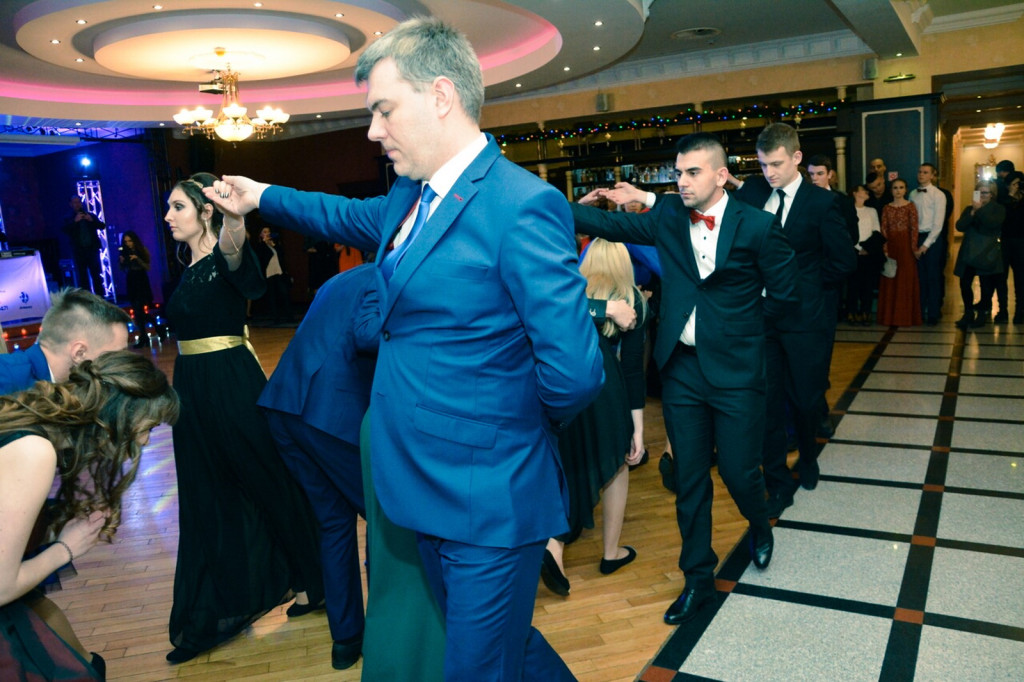 Studniówki 2018: Bal maturalny II Liceum Ogólnokształcącego w Brzegu [fotorelacja]