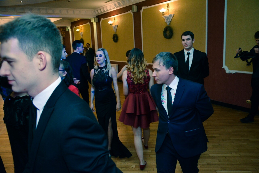 Studniówki 2018: Bal maturalny II Liceum Ogólnokształcącego w Brzegu [fotorelacja]